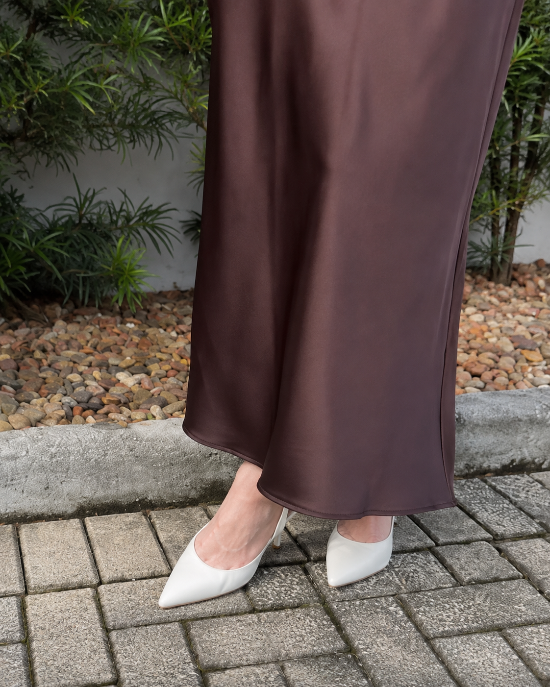 Vestido Évora Satin Espresso - imagem 7